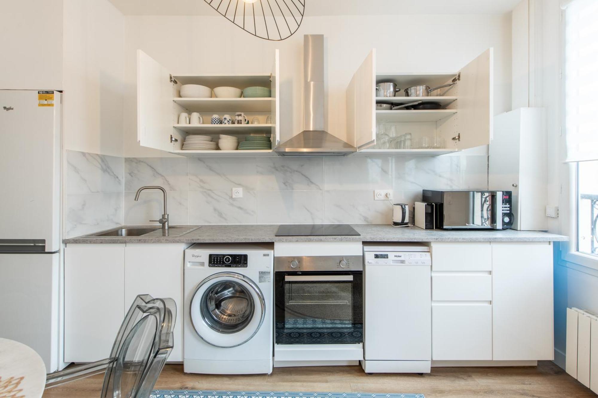 Spacious And Bright 2-bedroom Large Very Close To Paris - Near Metro * Boulogne-Billancourt