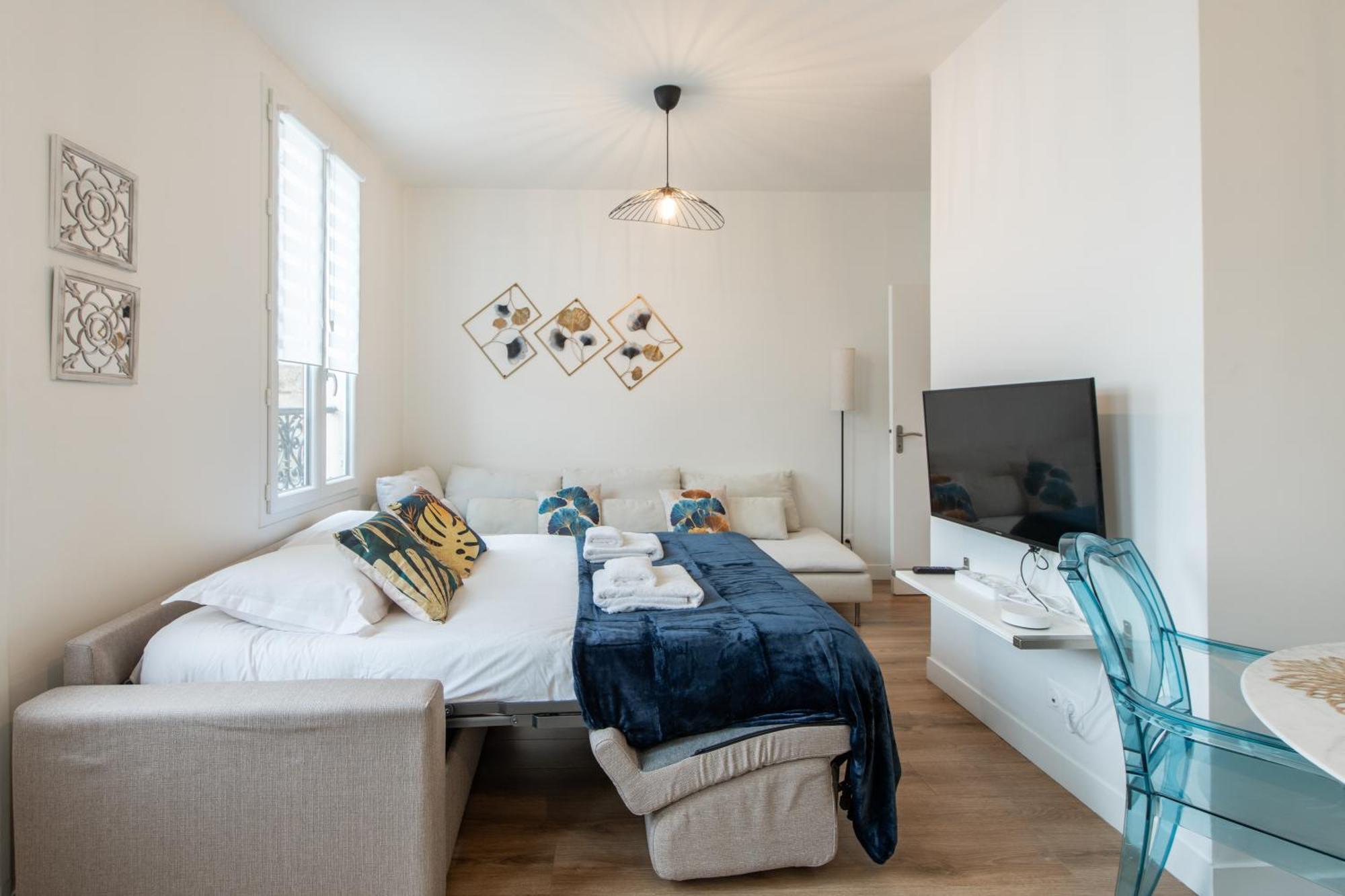 Spacious And Bright 2-bedroom Large Very Close To Paris - Near Metro Boulogne-Billancourt